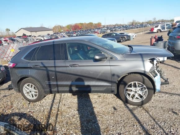 ✅ 2023 Ford Edge SEL • VIN: 2FMPK4J96PBA18441 • Lot: 43551176. Wystawiony na IAAI z przebiegiem 48 010 mil. Bezpłatny archiwum sprzedaży aukcyjnych z USA i szczegółowy raport historii pojazdu na DreamBid. Zdjęcie 14.