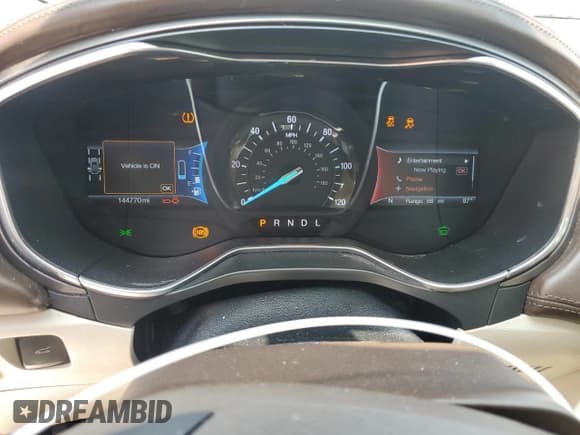 ✅ 2017 Ford Fusion Titanium • VIN: 3FA6P0SU4HR261106 • Lot: 64752965. Wystawiony na Copart z przebiegiem 144 770 mil. Bezpłatny archiwum sprzedaży aukcyjnych z USA i szczegółowy raport historii pojazdu na DreamBid. Zdjęcie 9.