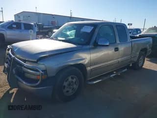 ✅ 2000 Chevrolet Silverado 1500 • VIN: 2GCEC19V3Y1330135 • Lot: 43507774. Wystawiony na IAAI z przebiegiem Nie podano. Bezpłatny archiwum sprzedaży aukcyjnych z USA i szczegółowy raport historii pojazdu na DreamBid. Zdjęcie 2.