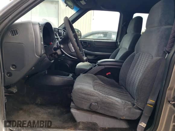 2000 Chevrolet Blazer LT with VIN 1GNDT13W5Y2220272, listed as a Copart auction lot 71961315 with 199,975 mi miles and Salvage title. Bid and sale history available at DreamBid. Image 7.