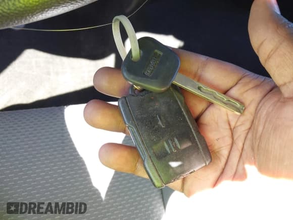 ✅ 2016 GMC Sierra 1500 • VIN: 1GTR1LEC5GZ325709 • Лот: 43463055. Опубликован ранее на IAAI с пробегом Не указан. Бесплатный доступ к архиву аукционных продаж из США и подробный отчёт об истории автомобиля на DreamBid. Изображение 11.