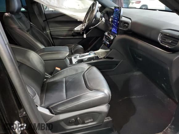 ✅ 2023 Ford Explorer ST • VIN: 1FM5K8GC4PGB25420 • Lot: 46258515. Wystawiony na Copart z przebiegiem 16 064 mil. Bezpłatny archiwum sprzedaży aukcyjnych z USA i szczegółowy raport historii pojazdu na DreamBid. Zdjęcie 7.