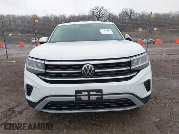 ✅ 2023 Volkswagen Atlas SE • VIN: 1V2DP2CA5PC551707 • Lot: 41176917. Wystawiony na IAAI z przebiegiem 16 512 mil. Bezpłatny archiwum sprzedaży aukcyjnych z USA i szczegółowy raport historii pojazdu na DreamBid. Zdjęcie 12.