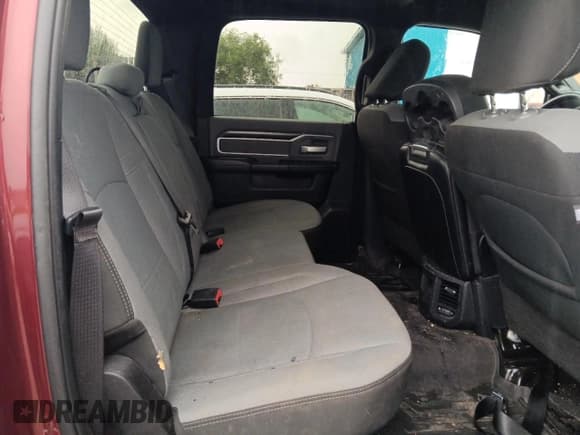 ✅ 2022 Ram 2500 Big Horn • VIN: 3C6UR5DJ2NG438665 • Lot: 65938745. Wystawiony na Copart z przebiegiem 23 241 mil. Bezpłatny archiwum sprzedaży aukcyjnych z USA i szczegółowy raport historii pojazdu na DreamBid. Zdjęcie 10.