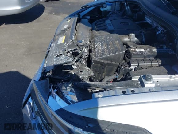 ✅ 2023 Volkswagen Tiguan SE R-Line Black • VIN: 3VVCB7AX4PM063588 • Lot: 43557859. Wystawiony na IAAI z przebiegiem 42 173 mil. Bezpłatny archiwum sprzedaży aukcyjnych z USA i szczegółowy raport historii pojazdu na DreamBid. Zdjęcie 17.