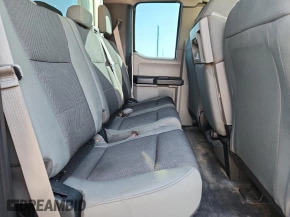 ✅ 2017 Ford F-150 XL • VIN: 1FTEX1C85HKE49702 • Lot: 84992485. Listed on Copart with 194,012 mi. Free auction sales archive from the USA and detailed vehicle history report at DreamBid. Image 10.