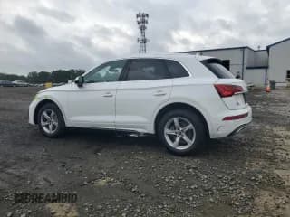 ✅ 2024 Audi Q5 Premium • VIN: WA1ABAFY9R2045922 • Lot: 84266165. Wystawiony na Copart z przebiegiem 25 382 mil. Bezpłatny archiwum sprzedaży aukcyjnych z USA i szczegółowy raport historii pojazdu na DreamBid. Zdjęcie 2.