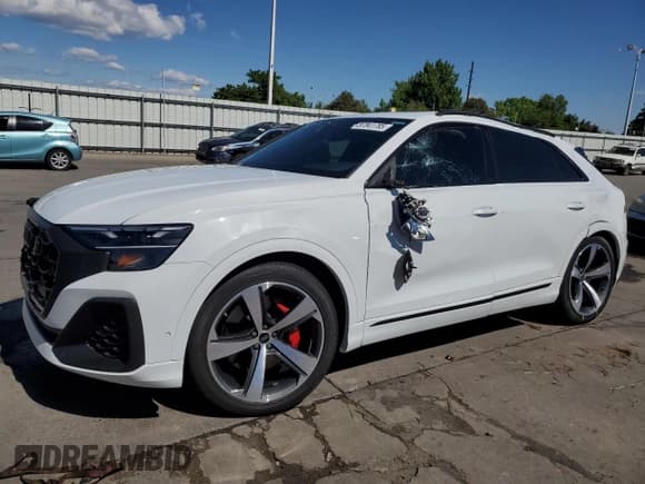 ✅ 2024 Audi SQ8 Premium Plus • VIN: WA1AWBF14RD003692 • Lot: 57841785. Listed on Copart with 11,747 mi. Free auction sales archive from the USA and detailed vehicle history report at DreamBid. Image 1.