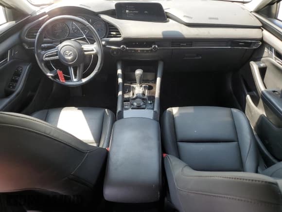 ✅ 2019 Mazda 3 Preferred • VIN: 3MZBPADL2KM105425 • Лот: 55345855. Опубликован ранее на Copart с пробегом 111 749 миль. Бесплатный доступ к архиву аукционных продаж из США и подробный отчёт об истории автомобиля на DreamBid. Изображение 8.