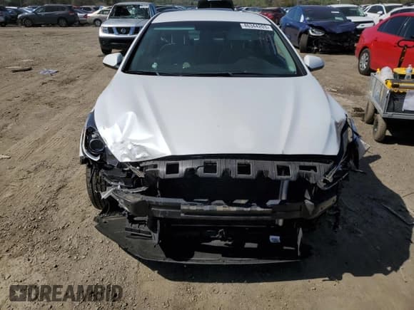 ✅ 2018 Hyundai Sonata SE • VIN: 5NPE24AF1JH635257 • Lot: 46344203. Listed on Copart with 63,799 mi. Free auction sales archive from the USA and detailed vehicle history report at DreamBid. Image 5.