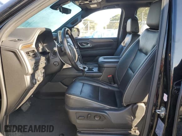 ✅ 2021 Chevrolet Suburban Premier • VIN: 1GNSCFKD9MR313379 • Lot: 81958015. Wystawiony na Copart z przebiegiem 89 882 mil. Bezpłatny archiwum sprzedaży aukcyjnych z USA i szczegółowy raport historii pojazdu na DreamBid. Zdjęcie 7.