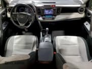 ✅ 2018 Toyota RAV4 XLE • VIN: JTMRFREV4JD253945 • Lot: 95734565. Wystawiony na Copart z przebiegiem 54 850 mil. Bezpłatny archiwum sprzedaży aukcyjnych z USA i szczegółowy raport historii pojazdu na DreamBid. Zdjęcie 8.