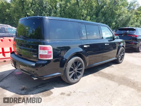 ✅ 2016 Ford Flex SEL • VIN: 2FMGK5C89GBA18122 • Lot: 43009762. Listed on IAAI with 117,329 mi. Free auction sales archive from the USA and detailed vehicle history report at DreamBid. Image 4.