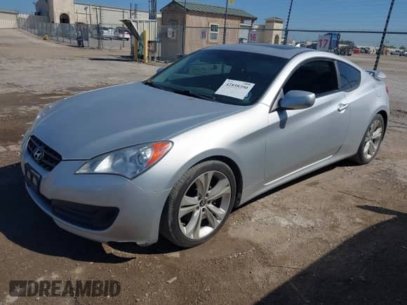 2012 Hyundai Genesis Coupe 2.0T z VIN KMHHT6KD5CU069966, wystawiony jako IAAI lot #42858390 z przebiegiem 98 030 mil mil oraz . Historia ofert i sprzedaży dostępna na DreamBid. Obrazek 2.