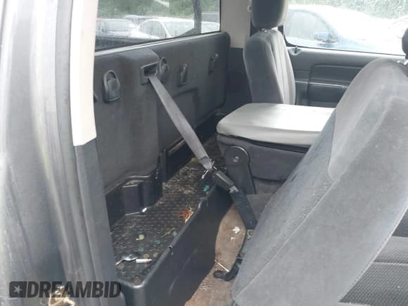 ✅ 2003 Dodge 1500 ST • VIN: 1D7HA16D33J574855 • Lot: 41977170. Listed on IAAI with 317,166 mi. Free auction sales archive from the USA and detailed vehicle history report at DreamBid. Image 8.