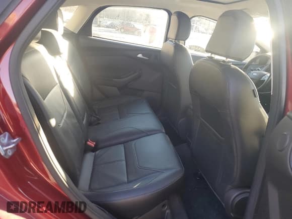 ✅ 2016 Ford Focus Titanium • VIN: 1FADP3N28GL394306 • Лот: 91102715. Опубликован ранее на Copart с пробегом 64 329 миль. Бесплатный доступ к архиву аукционных продаж из США и подробный отчёт об истории автомобиля на DreamBid. Изображение 11.