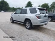 ✅ 2016 Toyota 4Runner Limited • VIN: JTEBU5JR7G5398808 • Lot: 42901971. Wystawiony na IAAI z przebiegiem 147 615 mil. Bezpłatny archiwum sprzedaży aukcyjnych z USA i szczegółowy raport historii pojazdu na DreamBid. Zdjęcie 3.