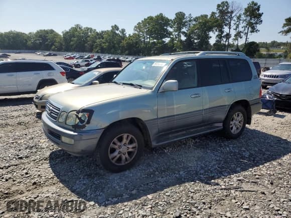 ✅ 2005 Lexus LX 470 • VIN: JTJHT00W853553013 • Lot: 59318195. Listed on Copart with 389,035 mi. Free auction sales archive from the USA and detailed vehicle history report at DreamBid. Image 1.