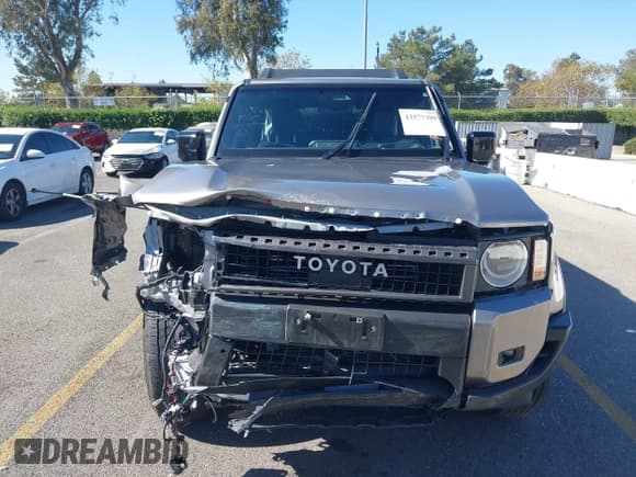 ✅ 2024 Toyota Land Cruiser • VIN: JTEABFAJ3R5000580 • Lot: 43577399. Listed on IAAI with 20,529 mi. Free auction sales archive from the USA and detailed vehicle history report at DreamBid. Image 13.
