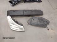 ✅ 2014 Toyota Tacoma • VIN: 3TMLU4EN5EM158285 • Lot: 42583384. Listed on IAAI with 11,353 mi. Free auction sales archive from the USA and detailed vehicle history report at DreamBid. Image 12.