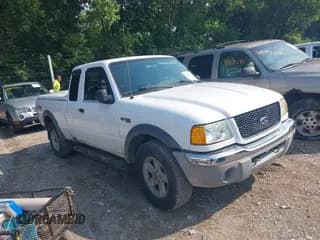 ✅ 2003 Ford Ranger XL Fleet • VIN: 1FTZR45E03PB80729 • Lot: 42895786. Wystawiony na IAAI z przebiegiem 268 699 mil. Bezpłatny archiwum sprzedaży aukcyjnych z USA i szczegółowy raport historii pojazdu na DreamBid. Zdjęcie 1.