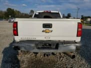 ✅ 2017 Chevrolet Silverado 2500HD Work Truck • VIN: 1GC1KUEY1HF206585 • Lot: 74718824. Wystawiony na Copart z przebiegiem 355 779 mil. Bezpłatny archiwum sprzedaży aukcyjnych z USA i szczegółowy raport historii pojazdu na DreamBid. Zdjęcie 6.