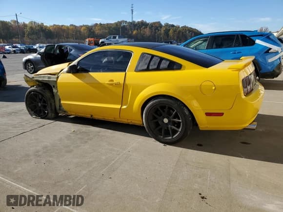 ✅ 2006 Ford Mustang GT Deluxe • VIN: 1ZVHT82H765184387 • Lot: 91091445. Listed on Copart with 193,576 mi. Free auction sales archive from the USA and detailed vehicle history report at DreamBid. Image 2.