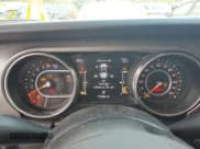 ✅ 2022 Jeep Gladiator Sport S • VIN: 1C6JJTAG5NL115401 • Лот: 71030865. Опубликован ранее на Copart с пробегом 91 846 миль. Бесплатный доступ к архиву аукционных продаж из США и подробный отчёт об истории автомобиля на DreamBid. Изображение 9.