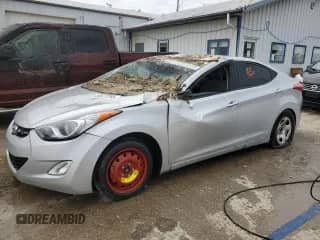 2013 Hyundai Elantra Limited z VIN KMHDH4AE0DU008248, wystawiony jako Copart lot #58527245 z przebiegiem Nie podano mil oraz Szkoda całkowita • Salvage title. Historia ofert i sprzedaży dostępna na DreamBid. Obrazek 1.