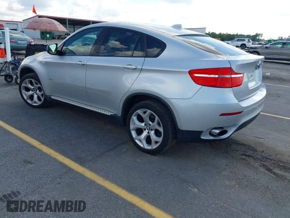 ✅ 2011 BMW X6 35i • VIN: 5UXFG2C54BLX08941 • Lot: 42751411. Listed on IAAI with 76,958 mi. Free auction sales archive from the USA and detailed vehicle history report at DreamBid. Image 3.
