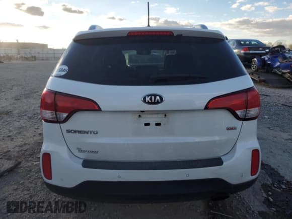 ✅ 2014 Kia Sorento LX • VIN: 5XYKT3A64EG477195 • Лот: 90866545. Опубликован ранее на Copart с пробегом 148 660 миль. Бесплатный доступ к архиву аукционных продаж из США и подробный отчёт об истории автомобиля на DreamBid. Изображение 6.