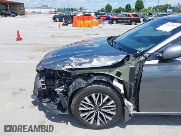 ✅ 2023 Nissan Altima SV • VIN: 1N4BL4DW8PN393738 • Lot: 42663161. Listed on IAAI with 25,470 mi. Free auction sales archive from the USA and detailed vehicle history report at DreamBid. Image 6.