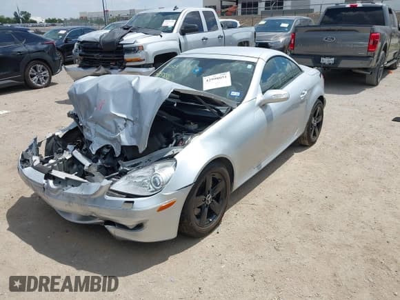 ✅ 2006 Mercedes-Benz SLK 280 • VIN: WDBWK54F56F081257 • Лот: 42998051. Опубликован ранее на IAAI с пробегом 87 814 миль. Бесплатный доступ к архиву аукционных продаж из США и подробный отчёт об истории автомобиля на DreamBid. Изображение 2.