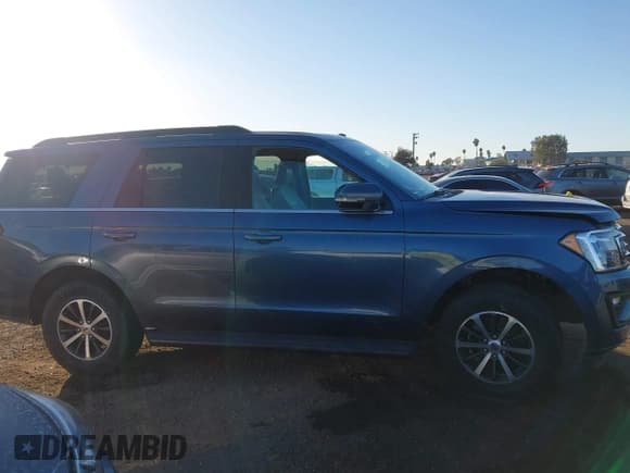 ✅ 2018 Ford Expedition XLT • VIN: 1FMJU1HT1JEA23932 • Lot: 43918903. Listed on IAAI with 177,937 mi. Free auction sales archive from the USA and detailed vehicle history report at DreamBid. Image 13.