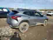 2025 Chevrolet Trax LT с VIN KL77LHEP8SC007822, выставлен на аукционе Copart как лот 51601495 с пробегом 7 987 миль миль и Списание • Salvage title. История ставок и продаж доступна на DreamBid. Изображение 3.