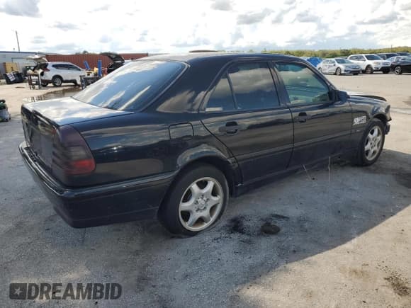 ✅ 1999 Mercedes-Benz C 230/260/280/320 • VIN: WDBHA29G7XA799919 • Lot: 82103355. Listed on Copart with 122,966 mi. Free auction sales archive from the USA and detailed vehicle history report at DreamBid. Image 3.