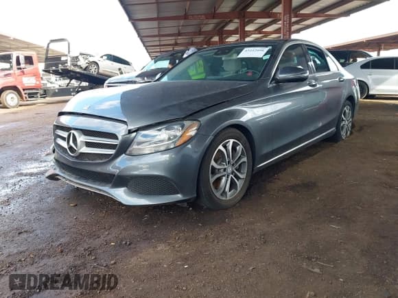 ✅ 2017 Mercedes-Benz C 300 • VIN: 55SWF4JB3HU186354 • Lot: 43442098. Wystawiony na IAAI z przebiegiem 99 414 mil. Bezpłatny archiwum sprzedaży aukcyjnych z USA i szczegółowy raport historii pojazdu na DreamBid. Zdjęcie 2.