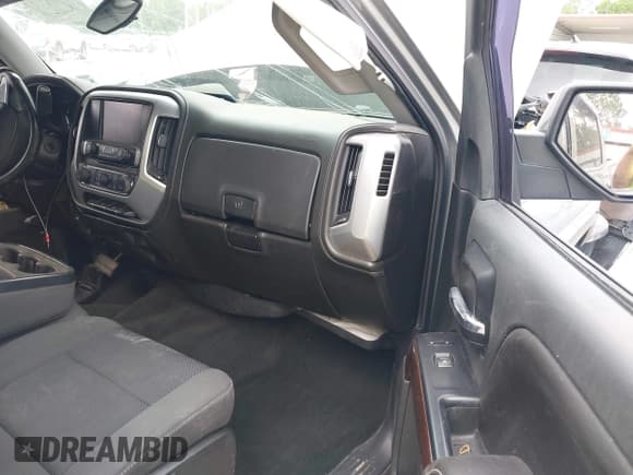 ✅ 2017 GMC Sierra 1500 SLE • VIN: 3GTP1MEC0HG230277 • Lot: 41997297. Listed on IAAI with Not provided. Free auction sales archive from the USA and detailed vehicle history report at DreamBid. Image 5.
