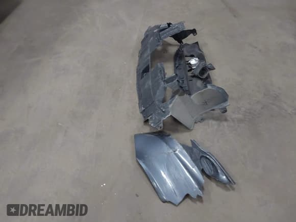 ✅ 2012 Ford Expedition Limited • VIN: 1FMJU2A57CEF42259 • Lot: 41708604. Listed on IAAI with 124,211 mi. Free auction sales archive from the USA and detailed vehicle history report at DreamBid. Image 12.