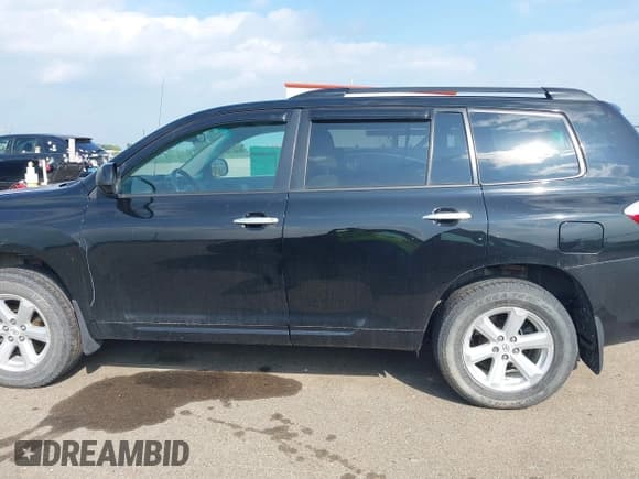 ✅ 2010 Toyota Highlander • VIN: 5TDBK3EH2AS030487 • Lot: 43142761. Wystawiony na IAAI z przebiegiem 188 049 mil. Bezpłatny archiwum sprzedaży aukcyjnych z USA i szczegółowy raport historii pojazdu na DreamBid. Zdjęcie 14.