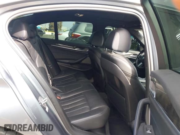 ✅ 2017 BMW 5 Series 540i • VIN: WBAJE5C33HG916678 • Lot: 43599545. Listed on IAAI with 83,377 mi. Free auction sales archive from the USA and detailed vehicle history report at DreamBid. Image 8.