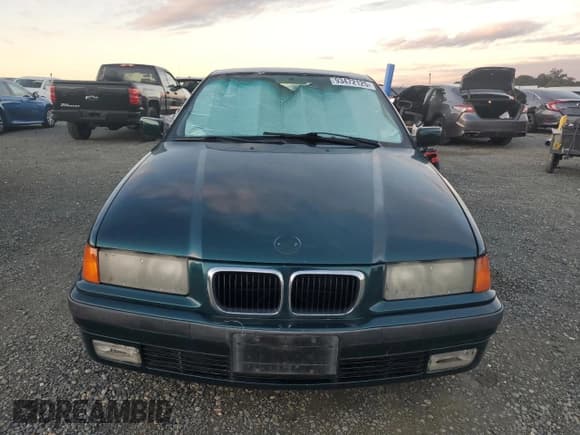 ✅ 1997 BMW 3 Series 318i • VIN: WBACC0322VEK25514 • Lot: 93472125. Listed on Copart with Not provided. Free auction sales archive from the USA and detailed vehicle history report at DreamBid. Image 5.