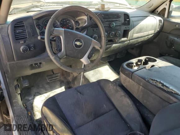 ✅ 2013 Chevrolet Silverado 2500HD LT • VIN: 1GC2KXCG8DZ333326 • Lot: 90484605. Wystawiony na Copart z przebiegiem 334 549 mil. Bezpłatny archiwum sprzedaży aukcyjnych z USA i szczegółowy raport historii pojazdu na DreamBid. Zdjęcie 8.