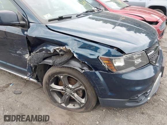 ✅ 2015 Dodge Journey Crossroad • VIN: 3C4PDCGB9FT605240 • Lot: 42634122. Listed on IAAI with 166,548 mi. Free auction sales archive from the USA and detailed vehicle history report at DreamBid. Image 6.