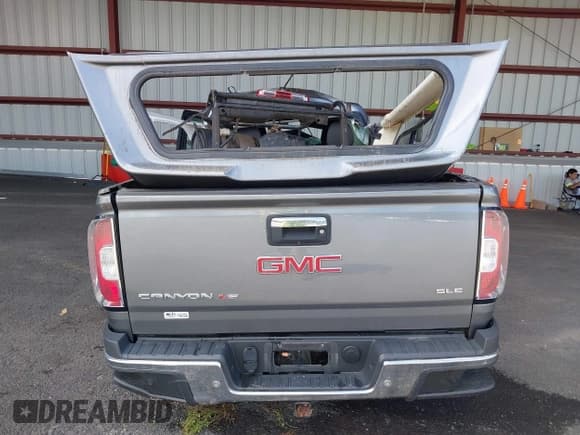 ✅ 2019 GMC Canyon 4WD SLE • VIN: 1GTG6CEN5K1101096 • Lot: 42723441. Listed on IAAI with Not provided. Free auction sales archive from the USA and detailed vehicle history report at DreamBid. Image 15.