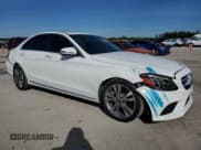 ✅ 2021 Mercedes-Benz C 300 • VIN: W1KWF8DB3MR604961 • Лот: 91445925. Опубликован ранее на Copart с пробегом 28 427 миль. Бесплатный доступ к архиву аукционных продаж из США и подробный отчёт об истории автомобиля на DreamBid. Изображение 4.