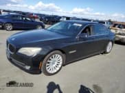 ✅ 2012 BMW 7 Series 750Li • VIN: WBAKB8C54CDX21005 • Lot: 84259845. Wystawiony na Copart z przebiegiem 90 004 mil. Bezpłatny archiwum sprzedaży aukcyjnych z USA i szczegółowy raport historii pojazdu na DreamBid. Zdjęcie 1.