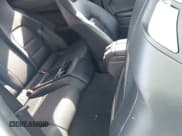 ✅ 2014 Mercedes-Benz C 250 • VIN: WDDGJ4HB6EG286448 • Lot: 41668638. Wystawiony na IAAI z przebiegiem 93 204 mil. Bezpłatny archiwum sprzedaży aukcyjnych z USA i szczegółowy raport historii pojazdu na DreamBid. Zdjęcie 7.