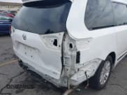 ✅ 2014 Toyota Sienna XLE • VIN: 5TDYK3DC3ES415711 • Lot: 43643569. Listed on IAAI with 205,322 mi. Free auction sales archive from the USA and detailed vehicle history report at DreamBid. Image 17.