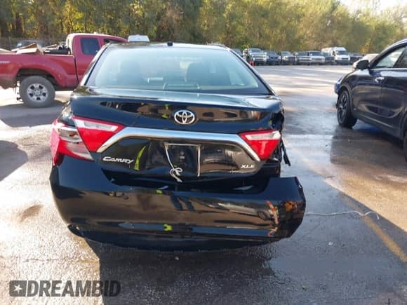 2017 Toyota Camry XLE z VIN 4T1BF1FK3HU739790, wystawiony jako IAAI lot #43380795 z przebiegiem 98 023 mil mil oraz . Historia ofert i sprzedaży dostępna na DreamBid. Obrazek 16.